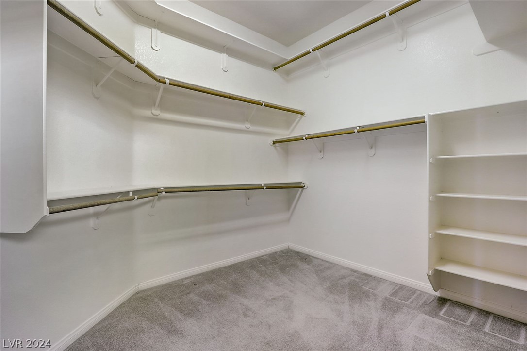 7092 Valley Nails Lane