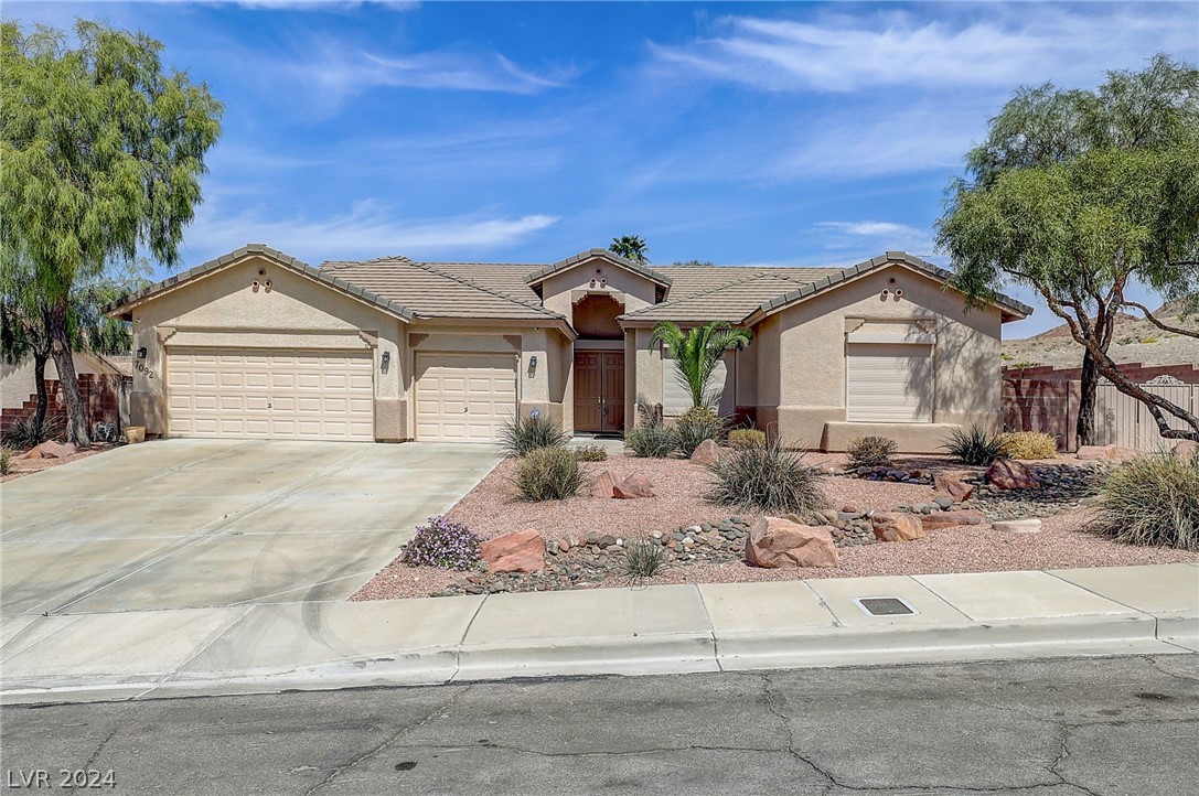 7092 Valley Nails Lane