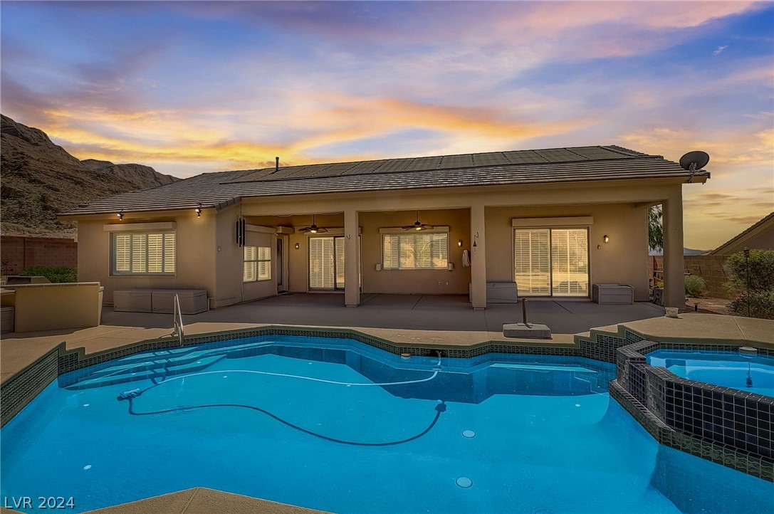 7092 Valley Nails Lane