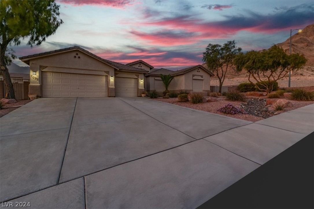 7092 Valley Nails Lane