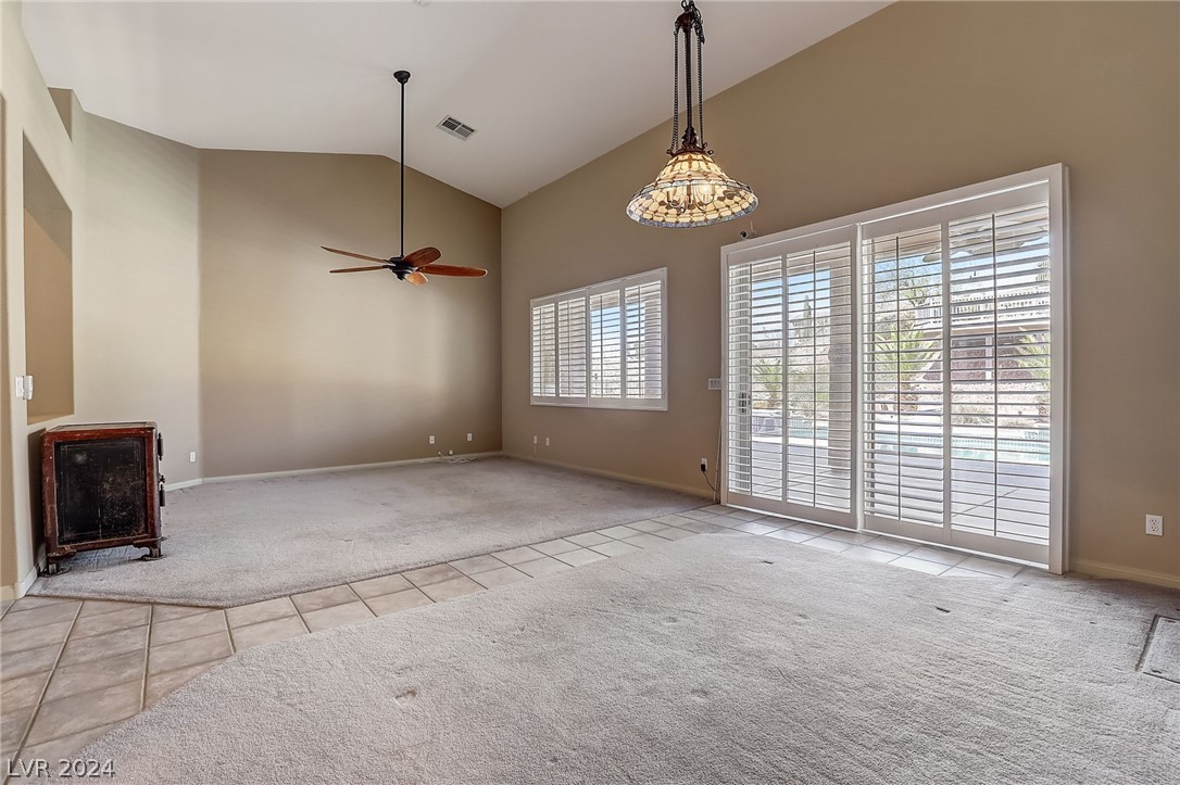 7092 Valley Nails Lane