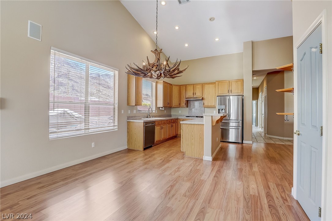 7092 Valley Nails Lane