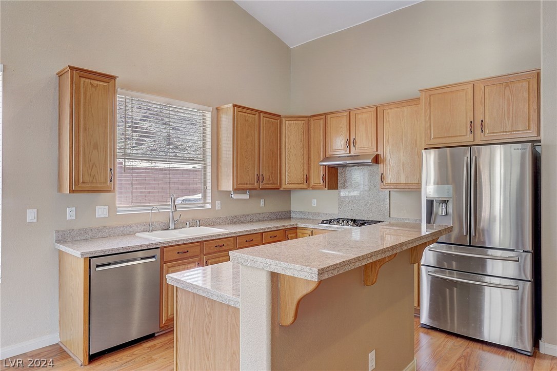 7092 Valley Nails Lane