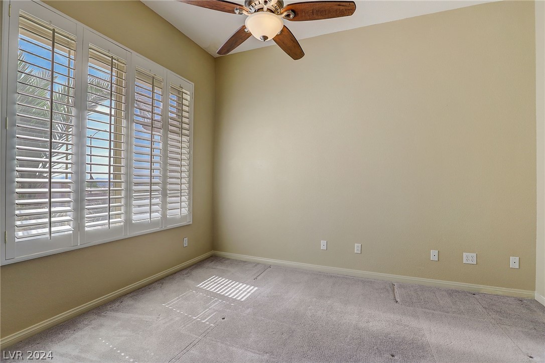 7092 Valley Nails Lane