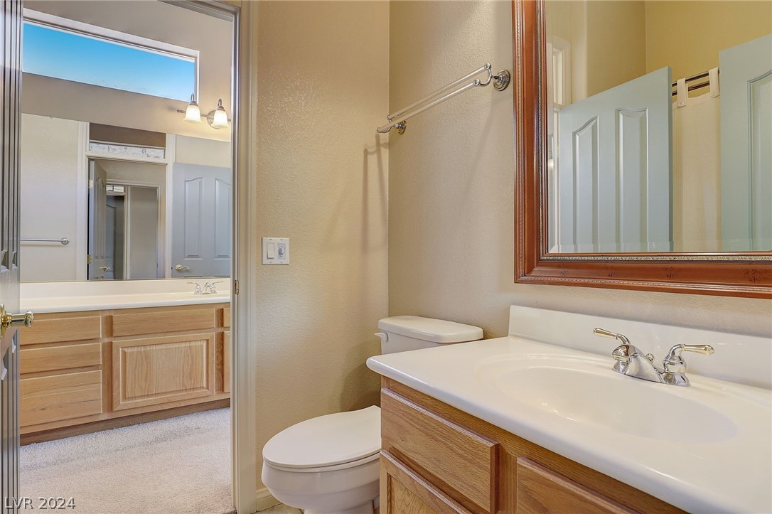 7092 Valley Nails Lane