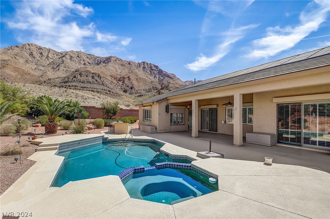 7092 Valley Nails Lane