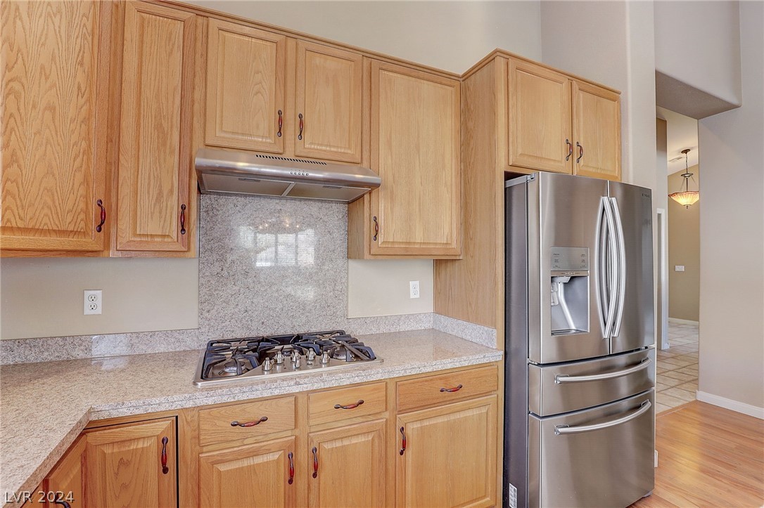 7092 Valley Nails Lane