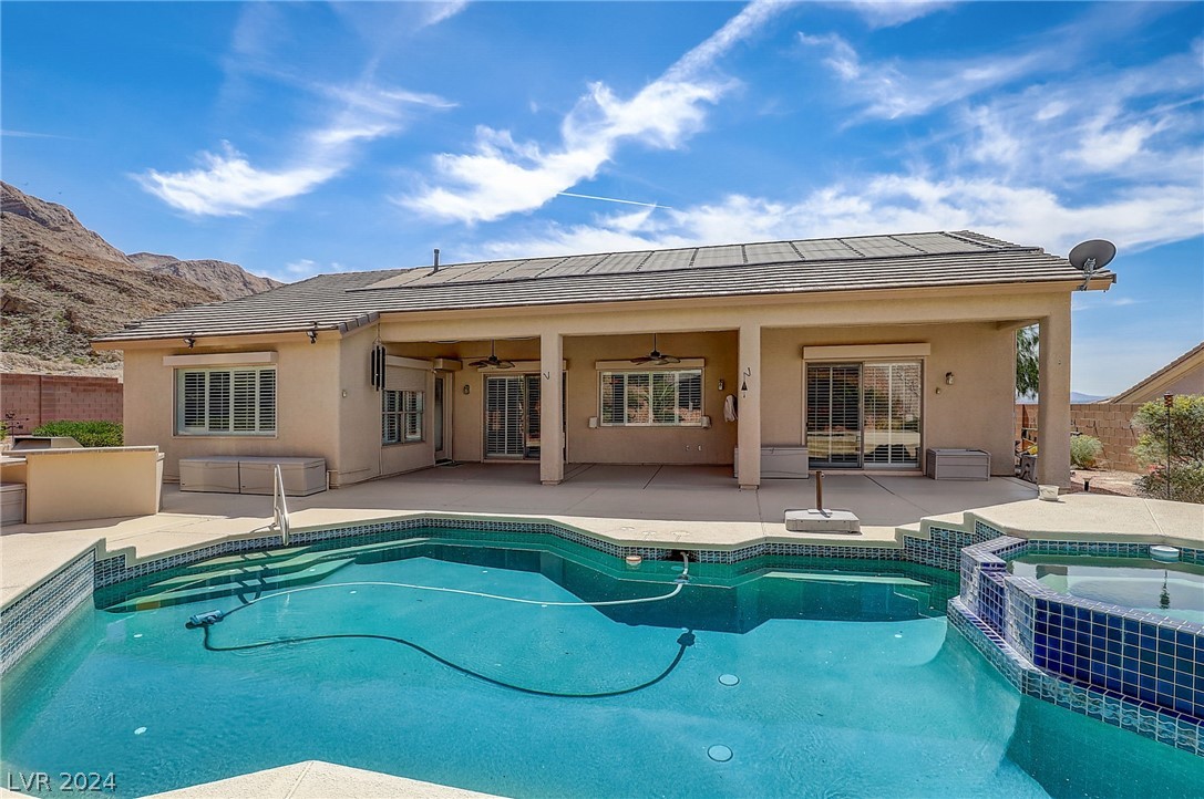 7092 Valley Nails Lane