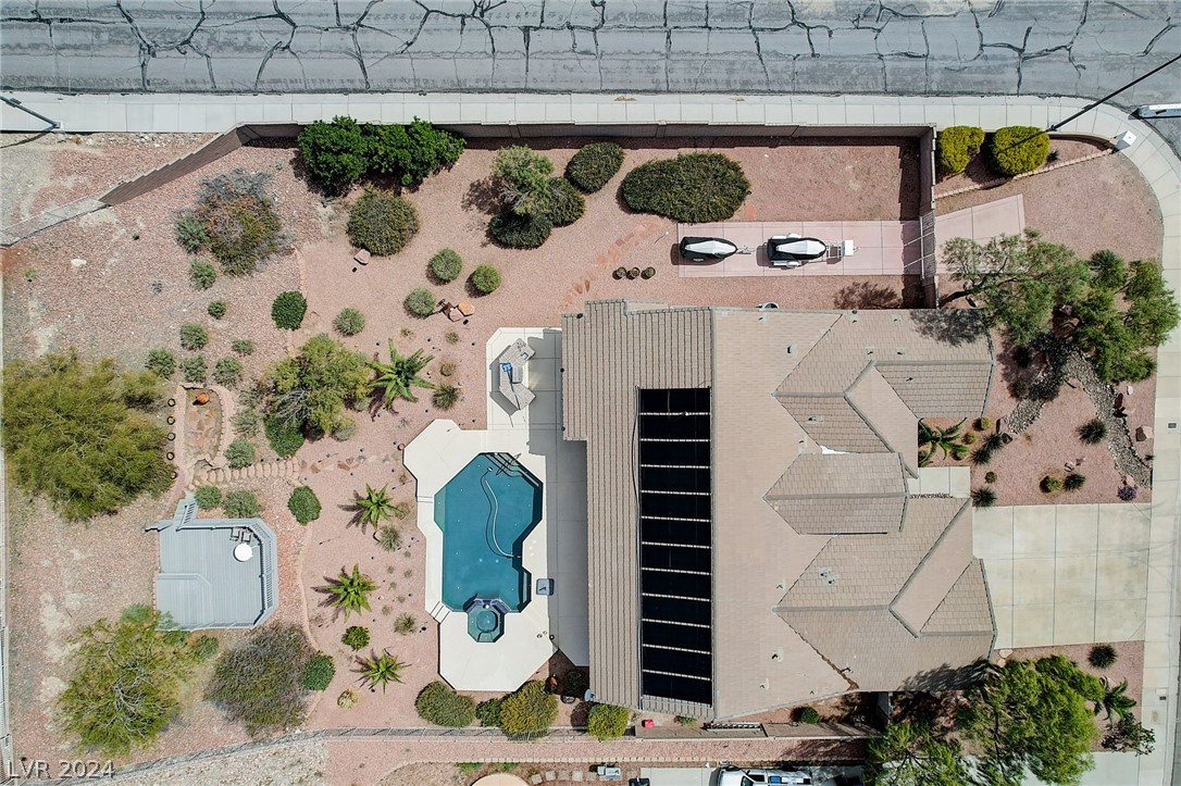 7092 Valley Nails Lane