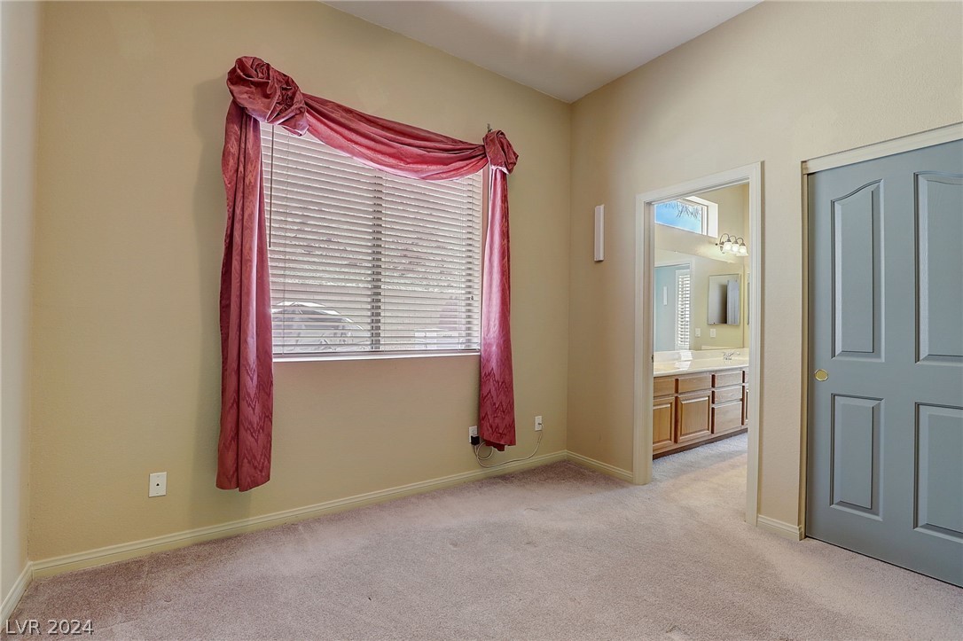 7092 Valley Nails Lane