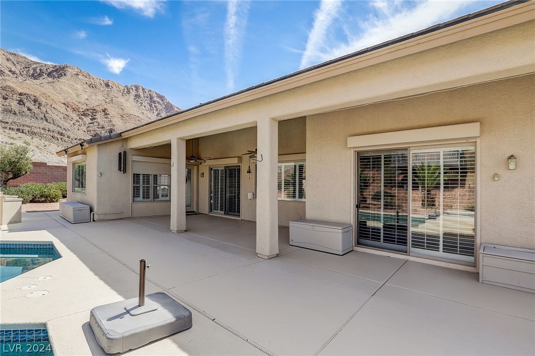 7092 Valley Nails Lane