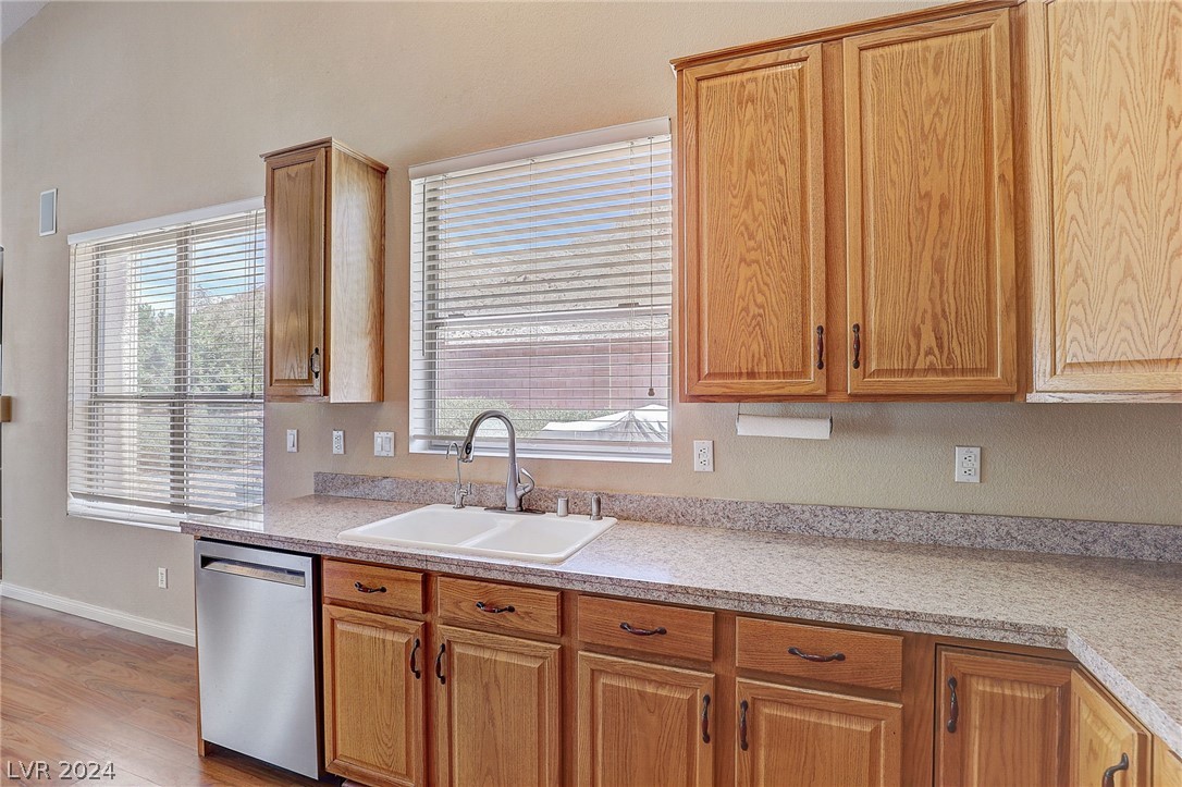 7092 Valley Nails Lane