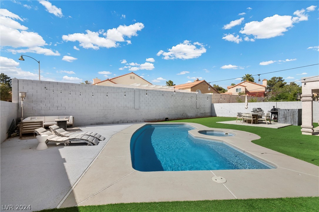 9816 Eagle Rock Court
