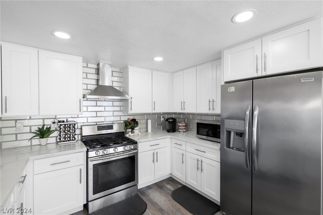9816 Eagle Rock Court