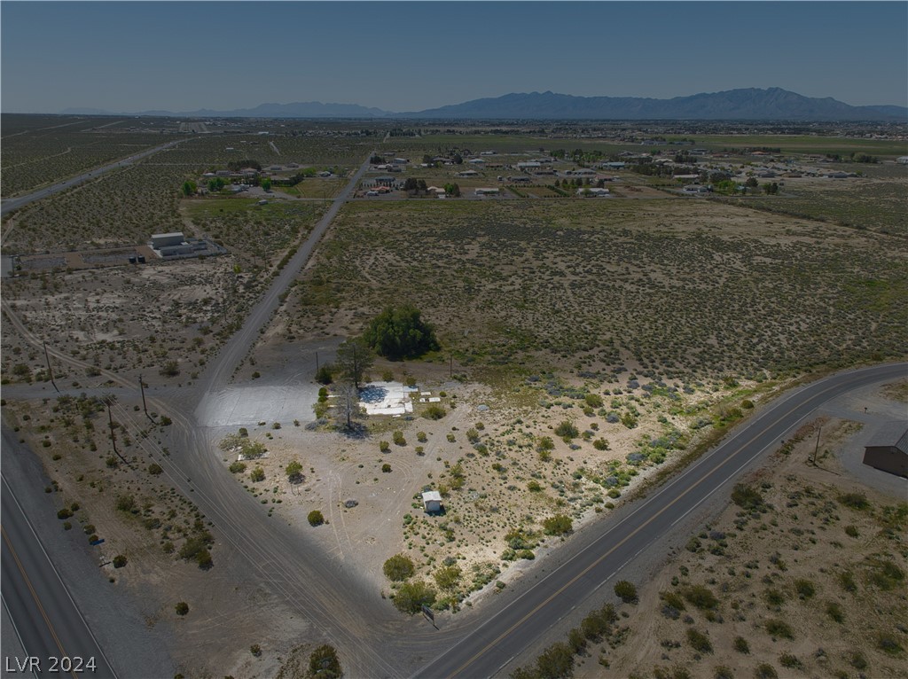 360 East Country Place Road