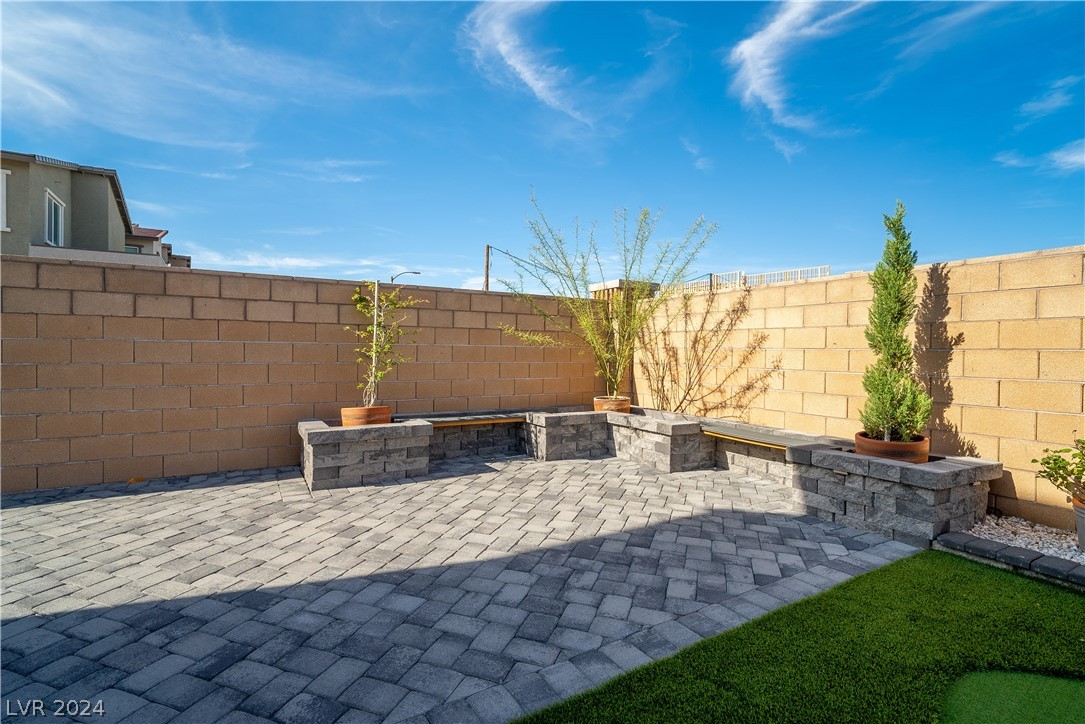 8822 Sasquatch Run Avenue