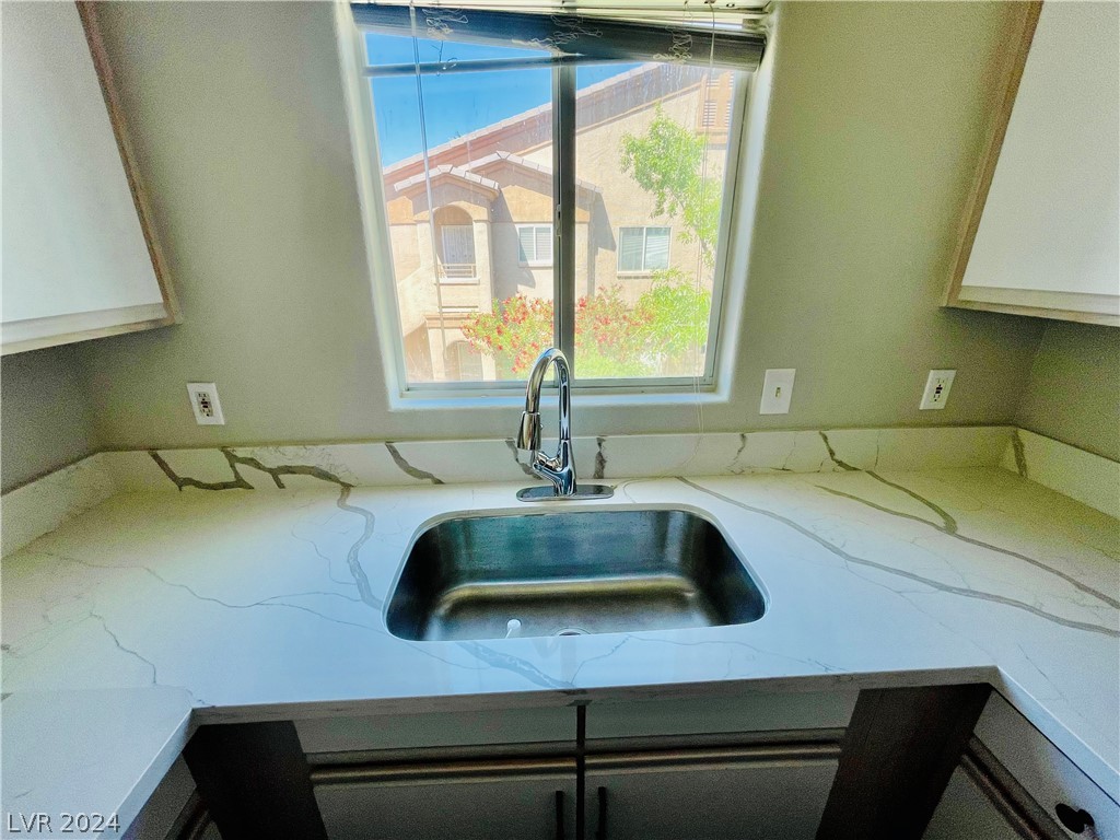 5750 East Hacienda Avenue 206