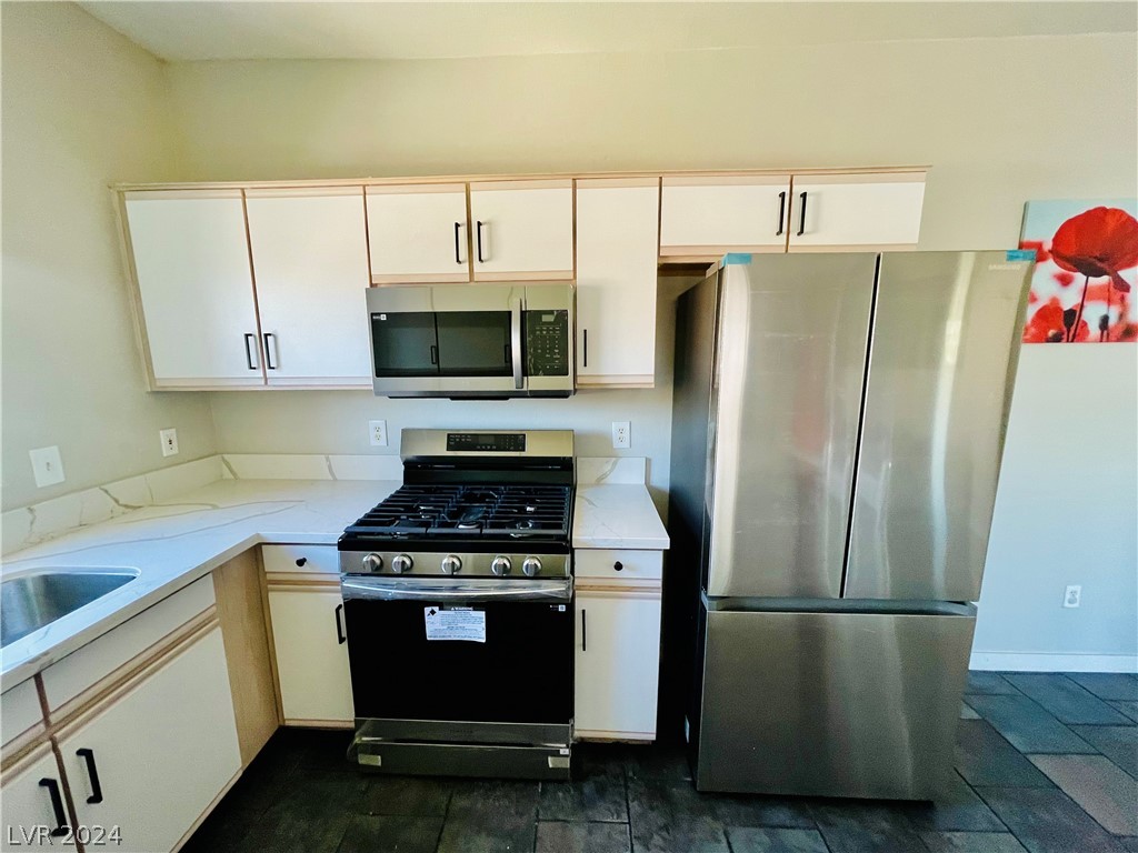 5750 East Hacienda Avenue 206