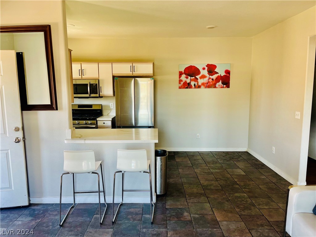 5750 East Hacienda Avenue 206