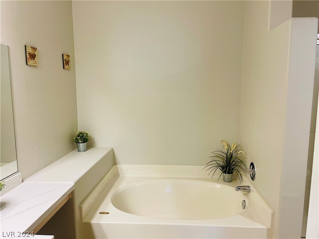 5750 East Hacienda Avenue 206