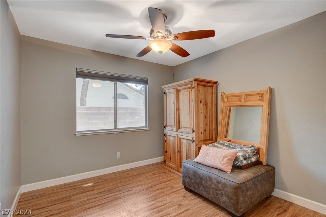 5601 Via Del Viento Avenue