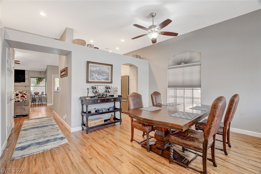 5601 Via Del Viento Avenue