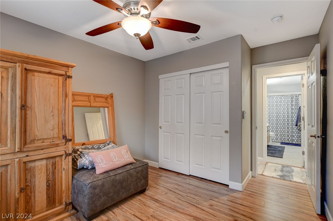 5601 Via Del Viento Avenue