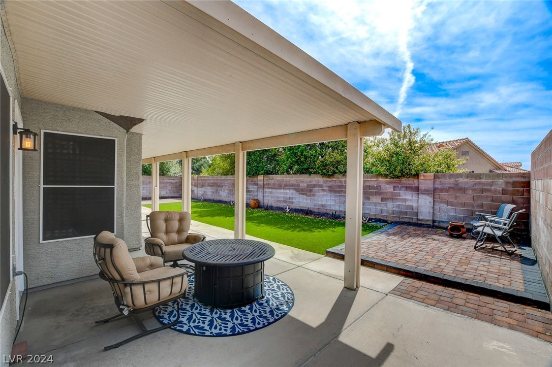 5601 Via Del Viento Avenue