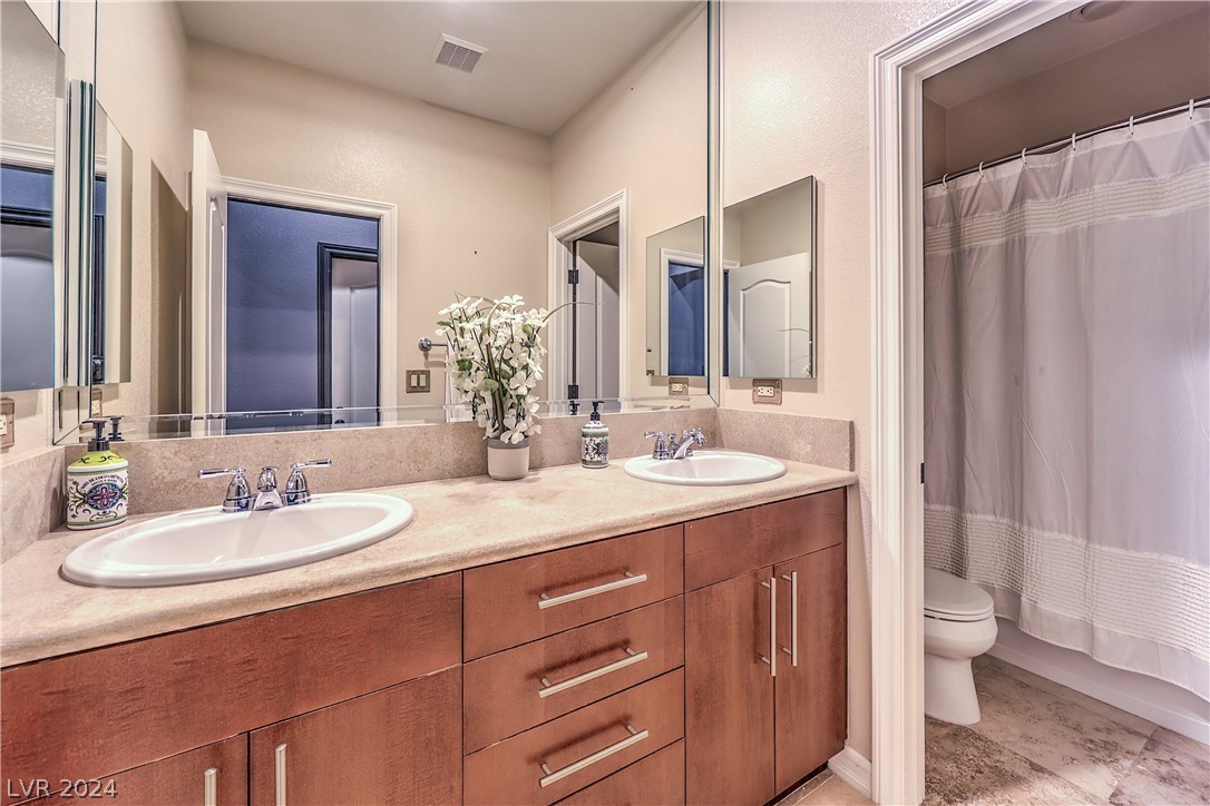 8 Serra Bellisima Court