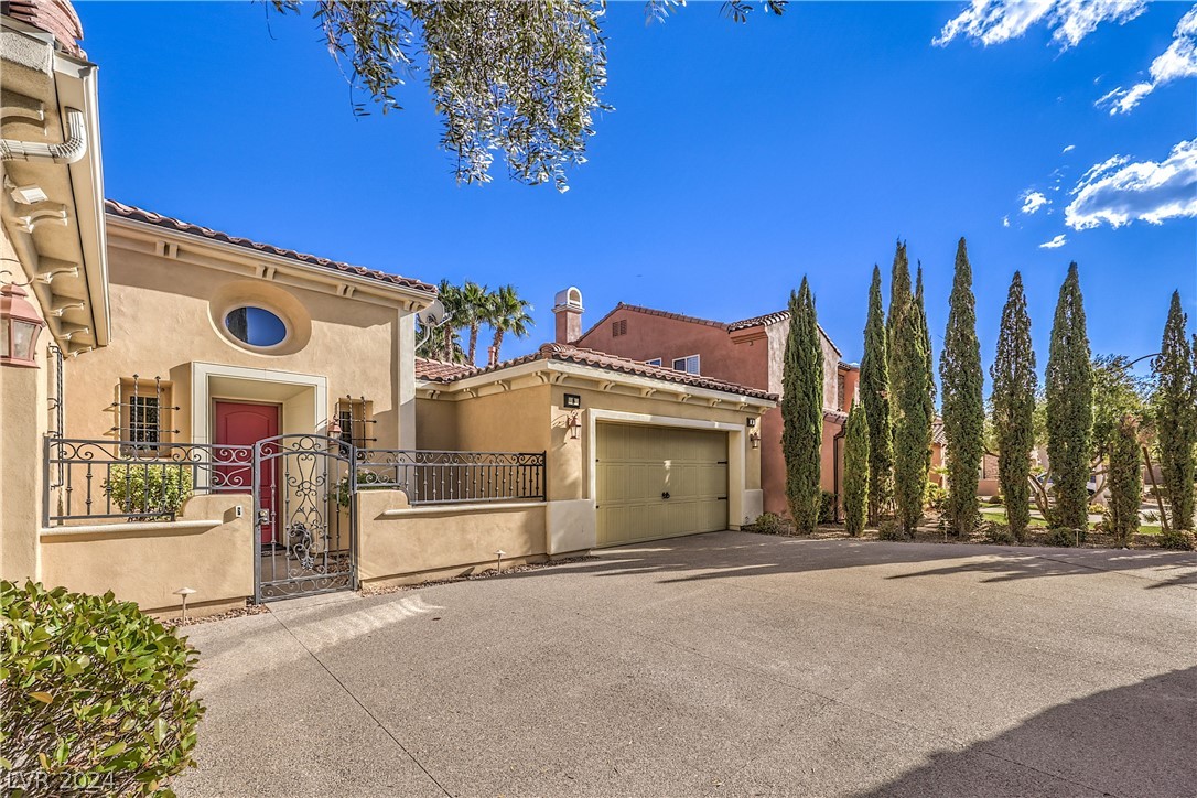 8 Serra Bellisima Court