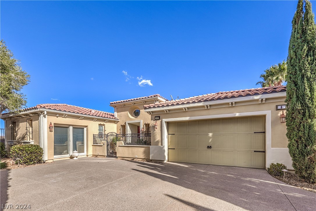 8 Serra Bellisima Court