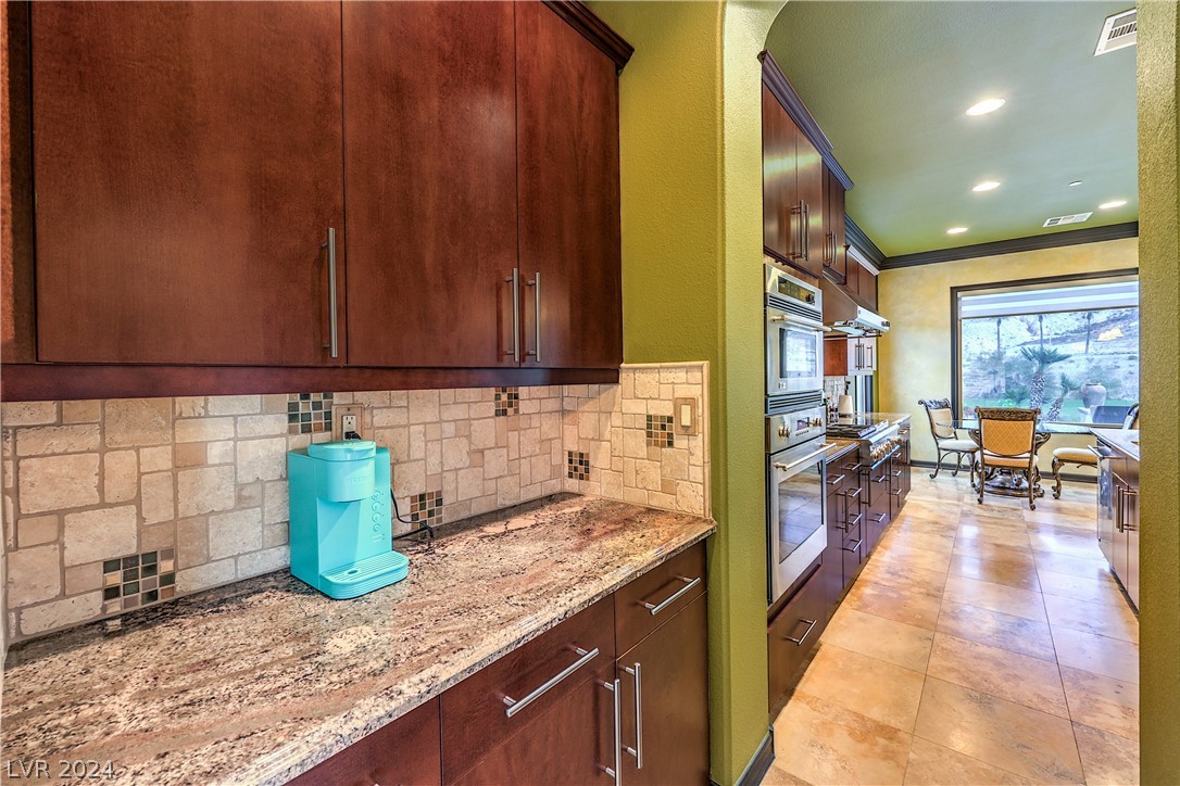 8 Serra Bellisima Court