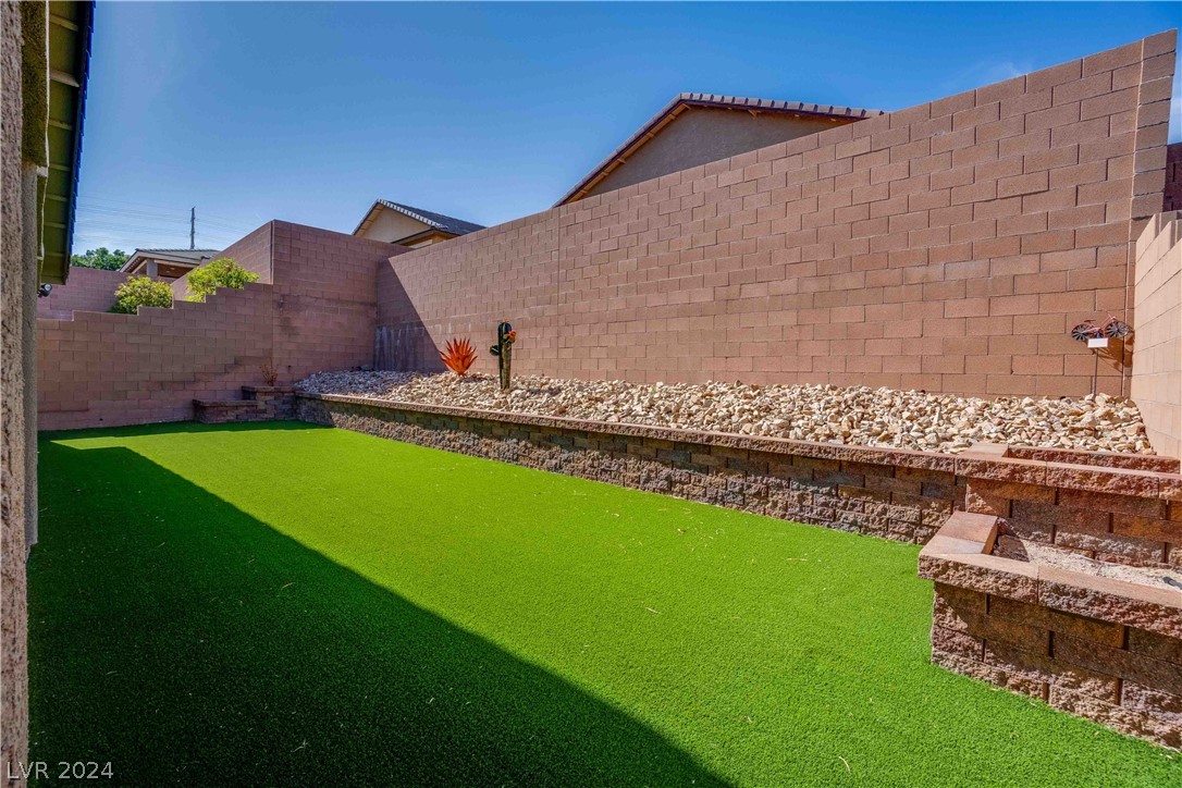 10816 Cowlite Avenue