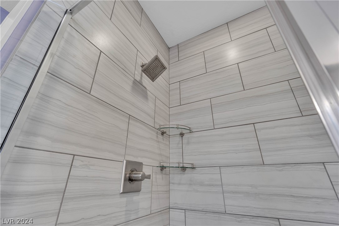 10816 Cowlite Avenue