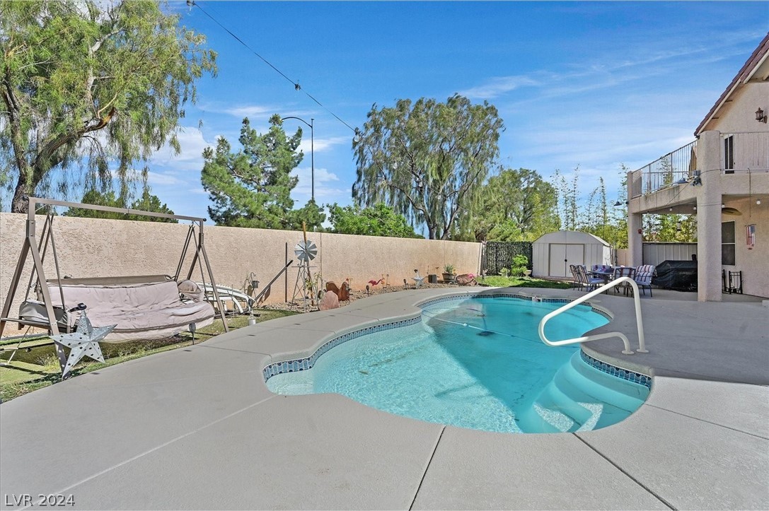8124 Peach Flare Street