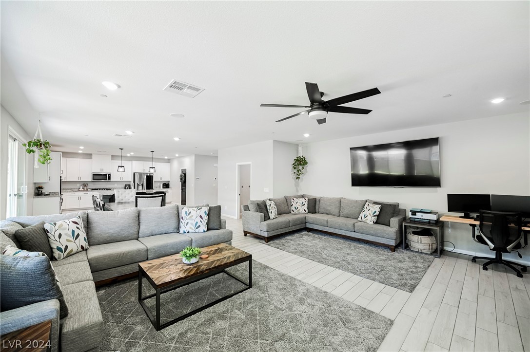 4061 Fossatello Avenue