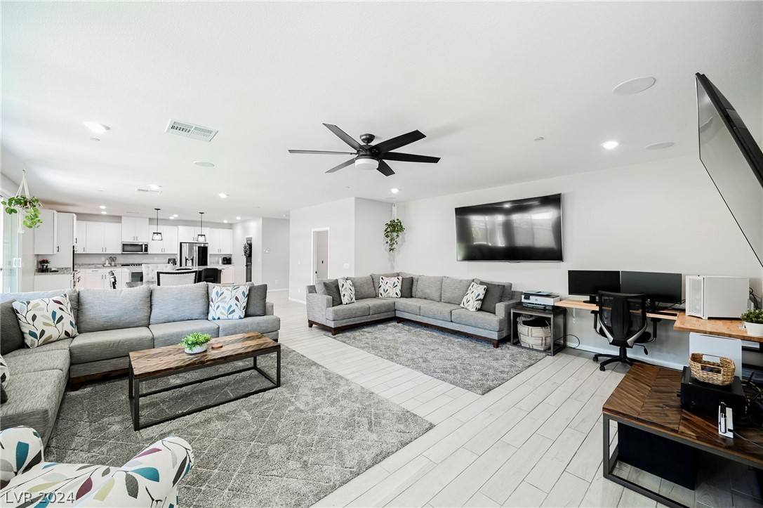 4061 Fossatello Avenue