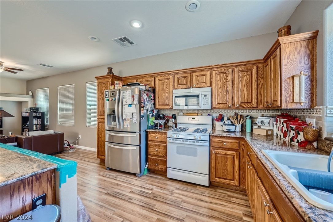 3416 Balanced Rock Street