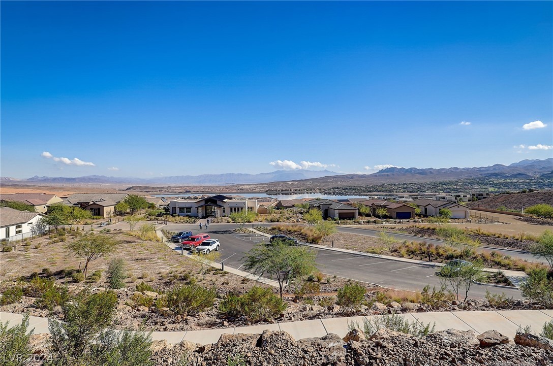 35 Autumn Palm Avenue