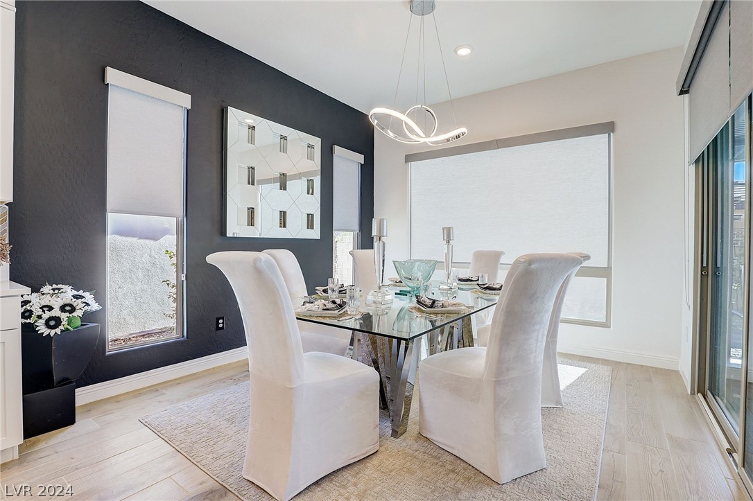 35 Autumn Palm Avenue