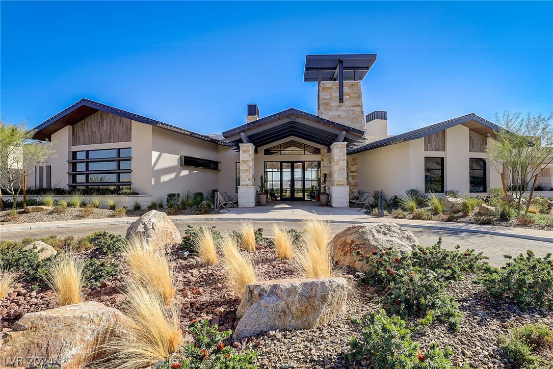 35 Autumn Palm Avenue