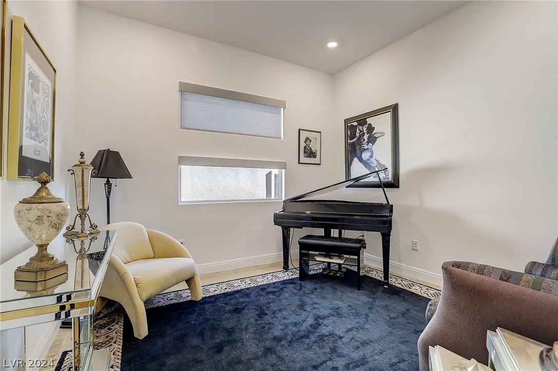 35 Autumn Palm Avenue