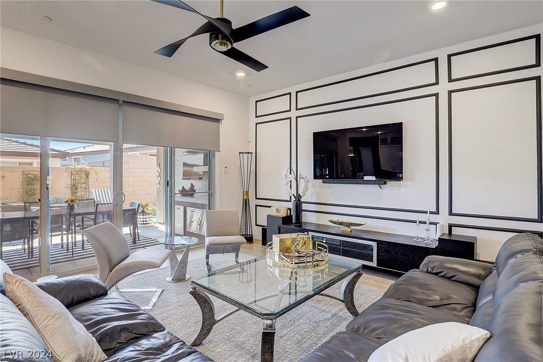 35 Autumn Palm Avenue