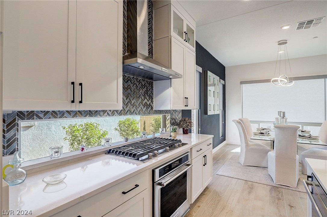 35 Autumn Palm Avenue