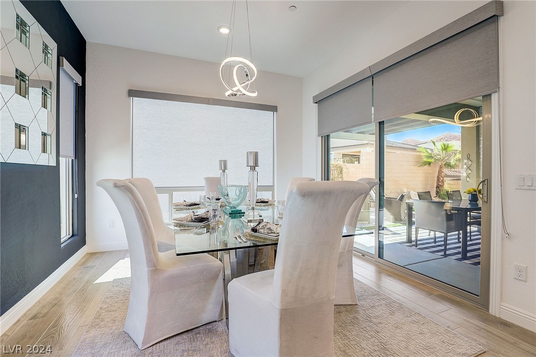 35 Autumn Palm Avenue