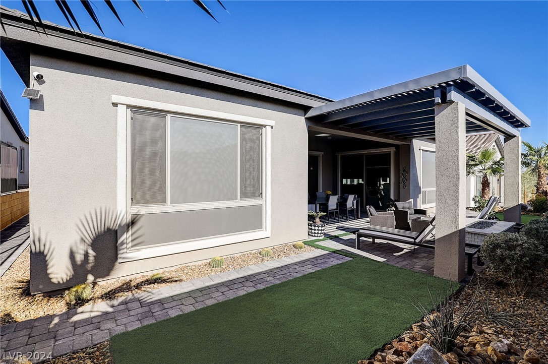 35 Autumn Palm Avenue