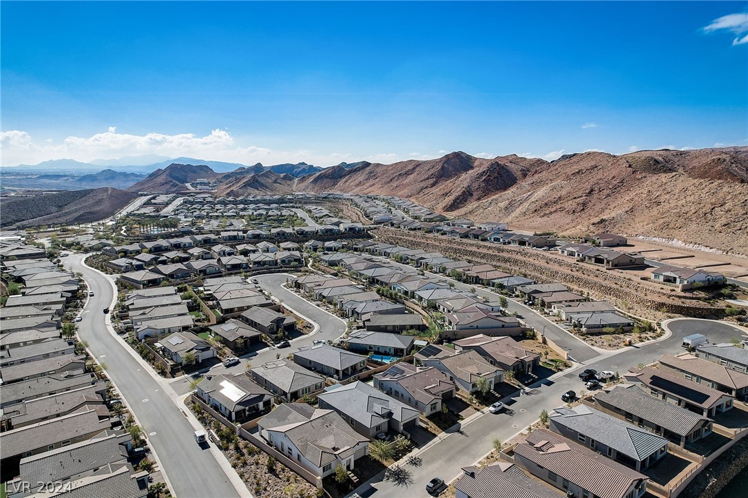 35 Autumn Palm Avenue