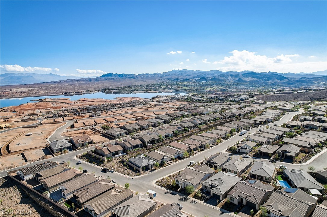 35 Autumn Palm Avenue