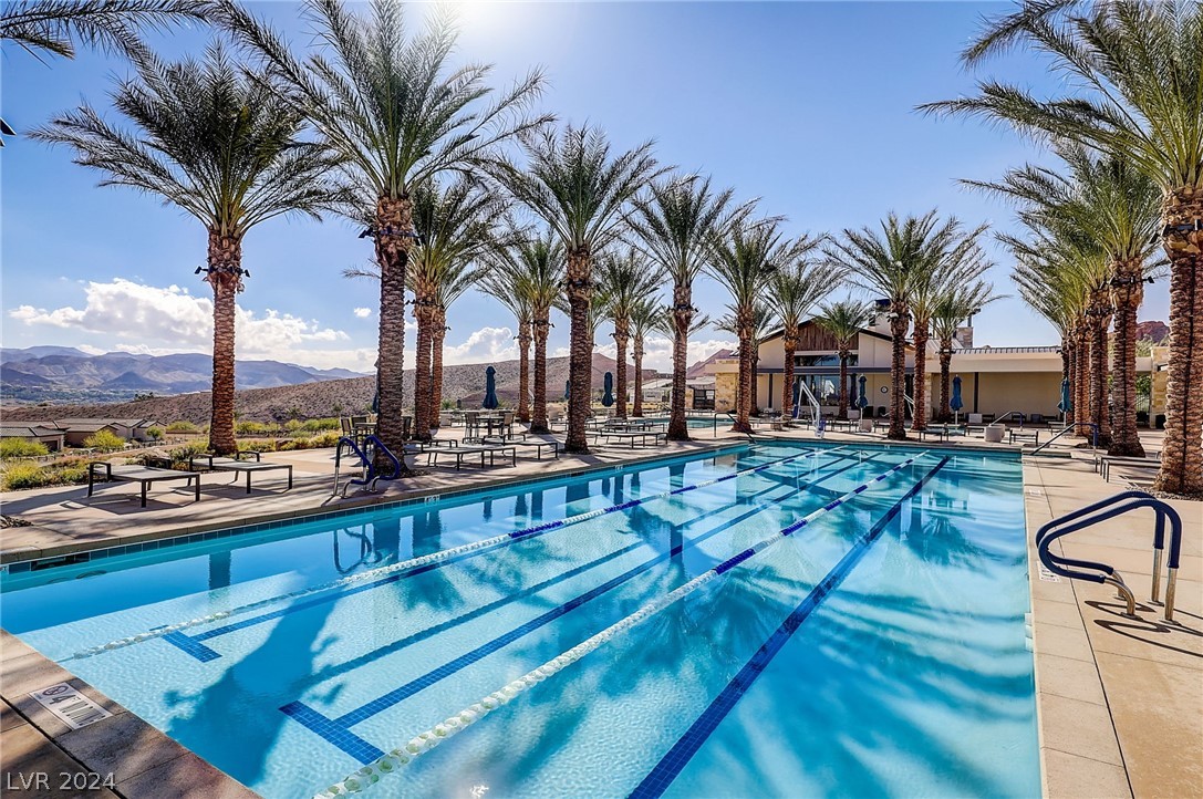 35 Autumn Palm Avenue