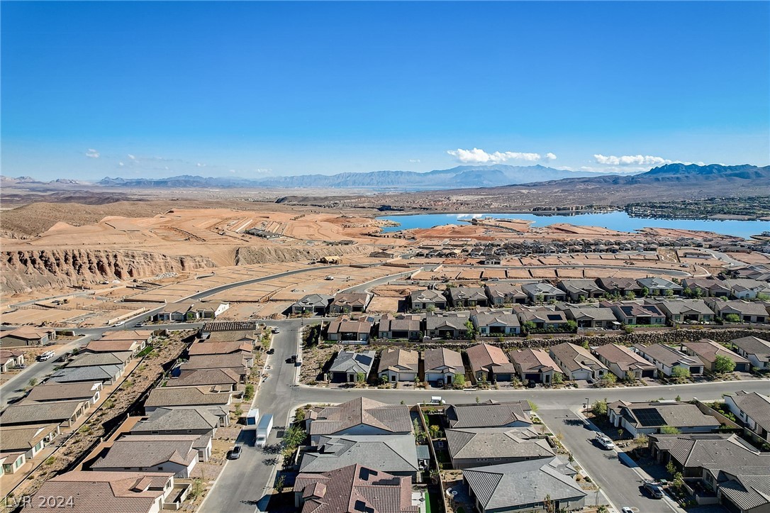 35 Autumn Palm Avenue